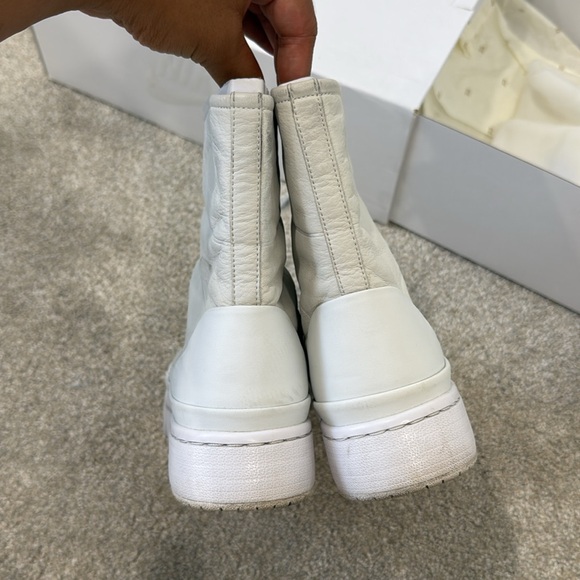 Jordan 1 Jester XX Size 8.5 - Picture 5 of 8